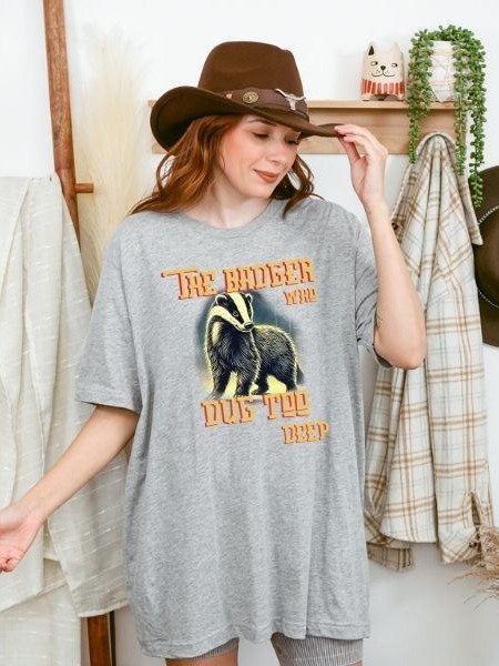 Badger Funny Vintage Pulp Mystery Harry Potter Shirt product image (14)
