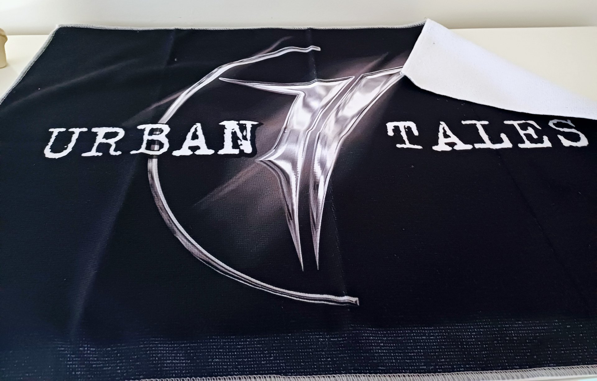 SMALL URBAN TALES TOWEL product image (1)