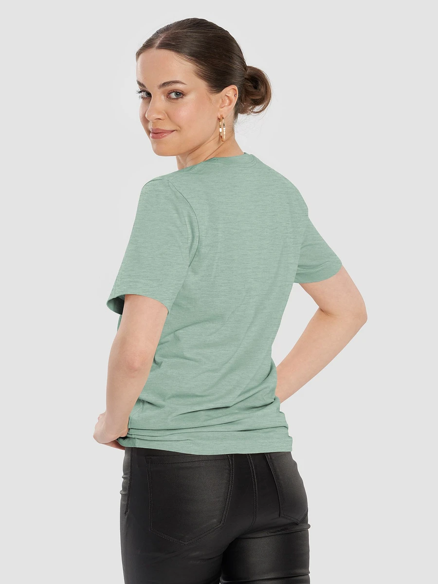 Minimalist t-shirt with logo product image (10)