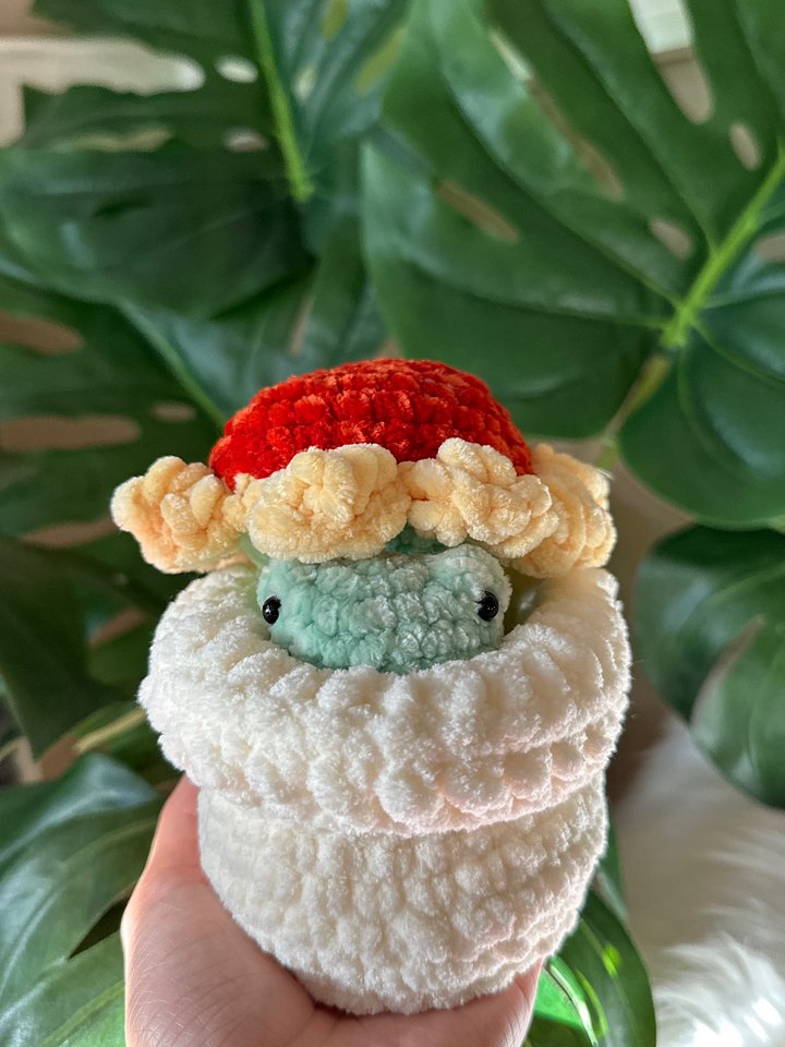 Removable Potted Sunflower & Smol Frog product image (2)