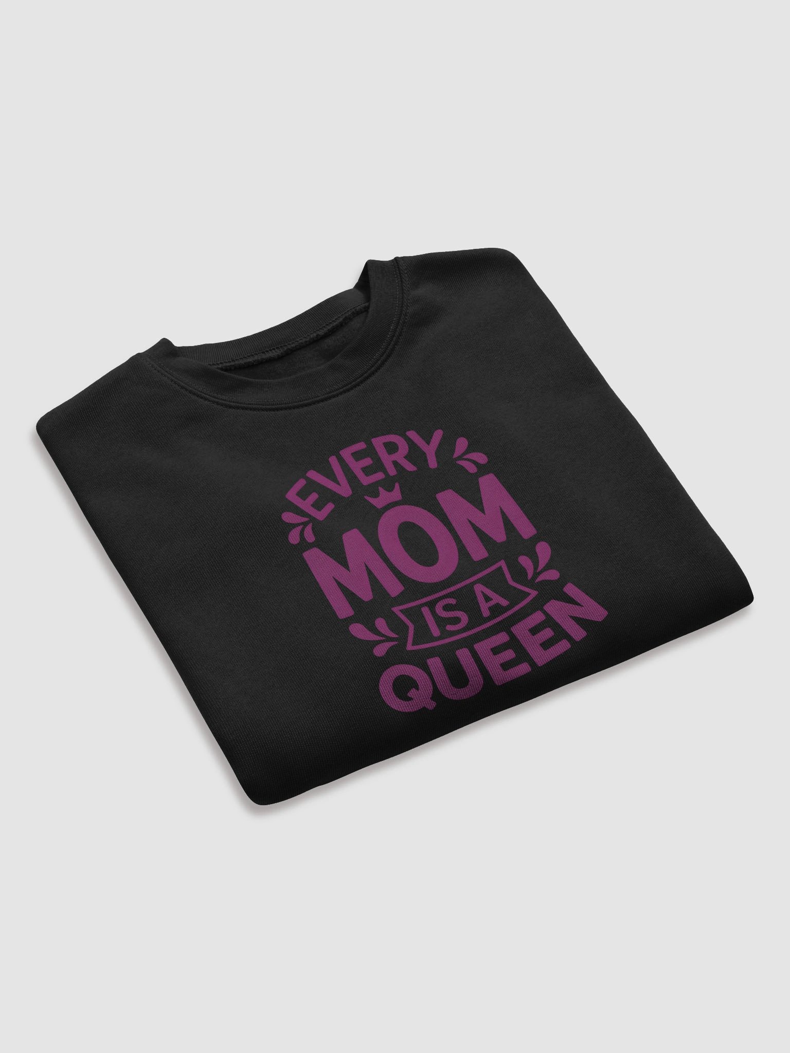Every Mom Is a Queen Crop Top – Stylish Crown Graphic | Gift for Moms product image (7)