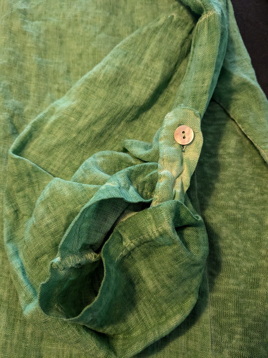 S Green Button Sleeve Tunic product image (4)