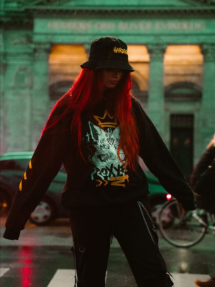 Heavy is the Crown - Sweatshirt product image (1)