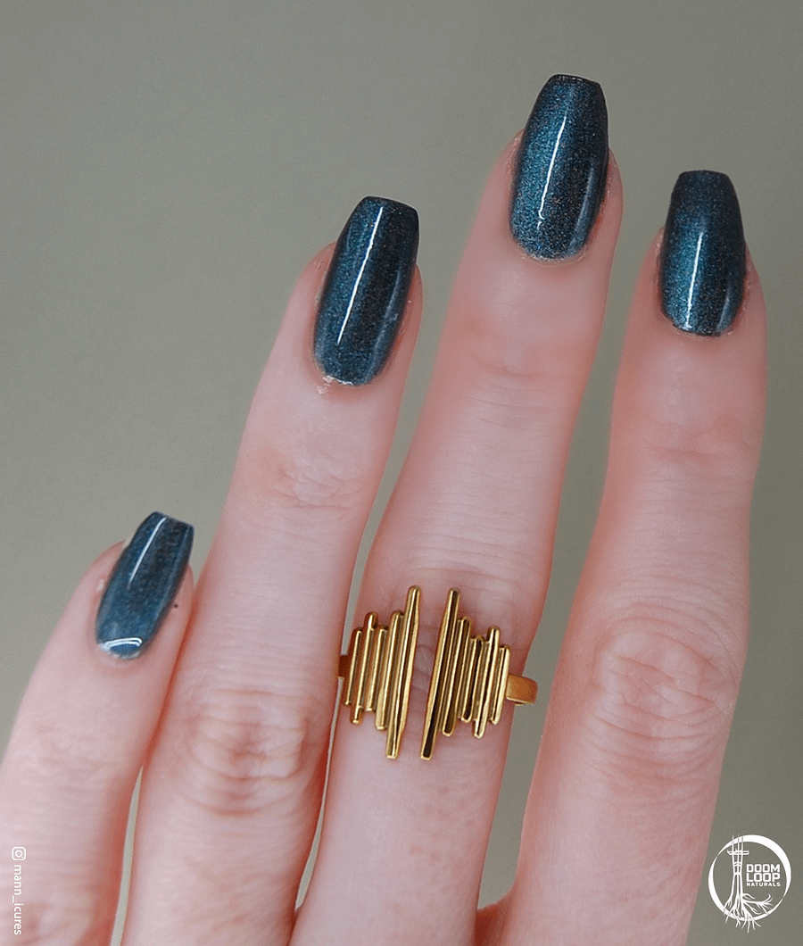 THE WEIGHT OF THE STARS - Deep Blue Black Magnetic Holo Nail Polish product image (8)