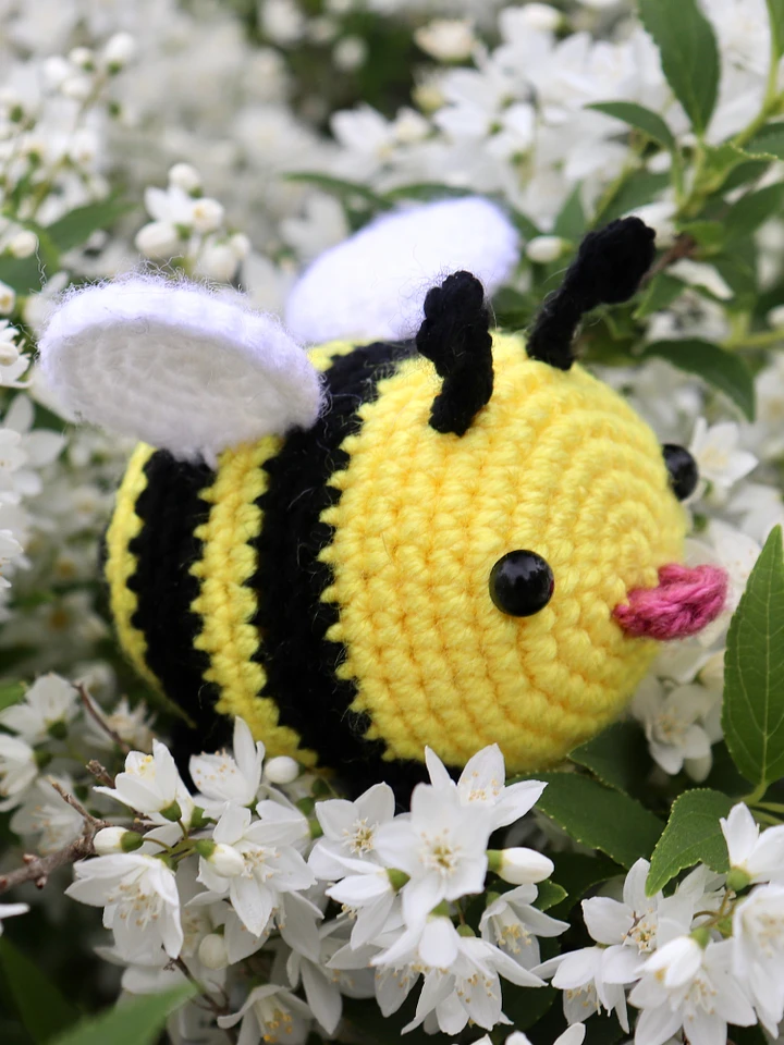 Bramble the Bumblebee PDF product image (1)