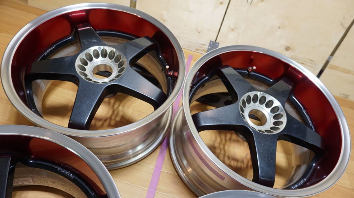 Racing Sparco Black/Red - 18x9.5 +20 (5x114.3) - Used product image (2)