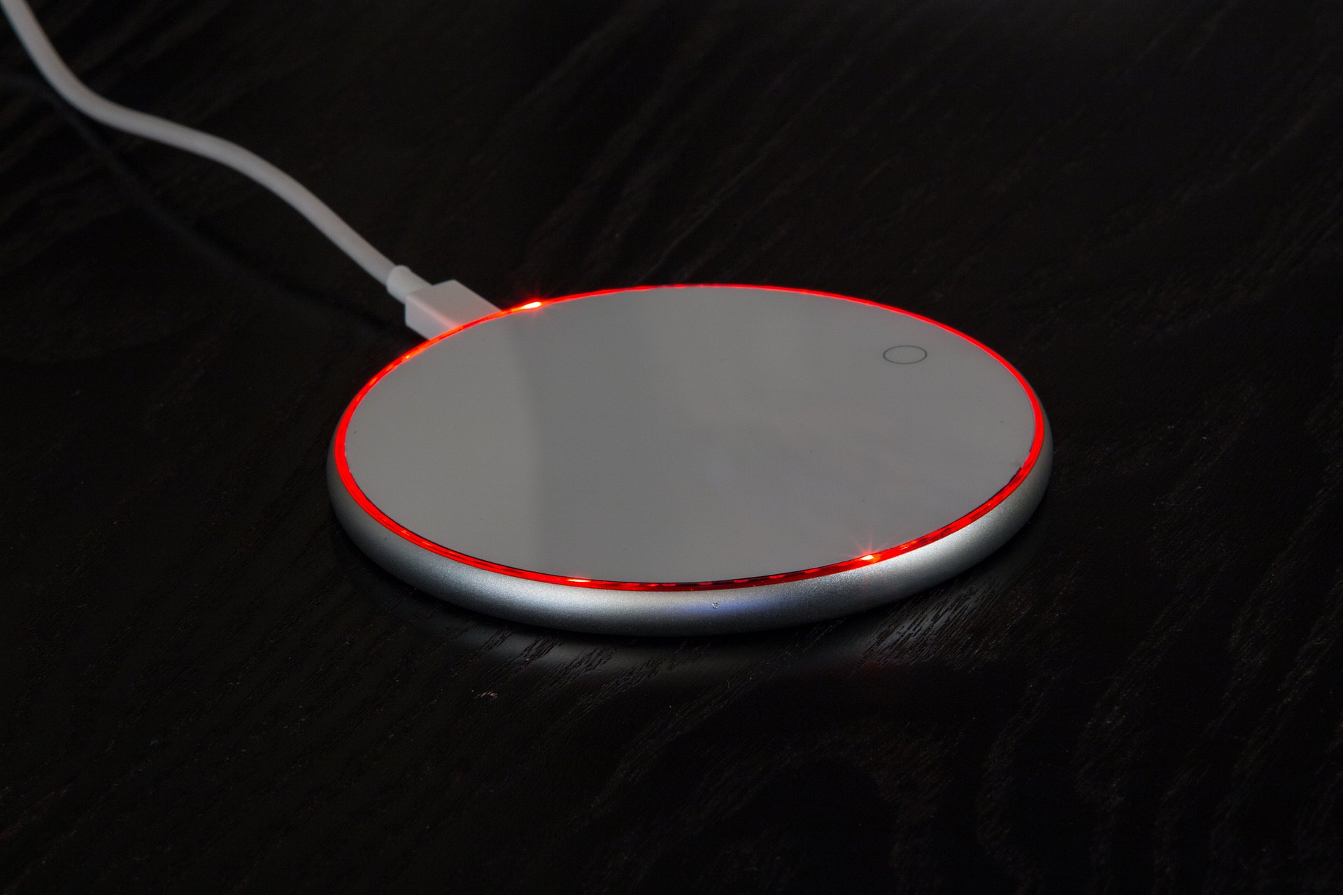 Cosolix Wireless Charger product image (2)