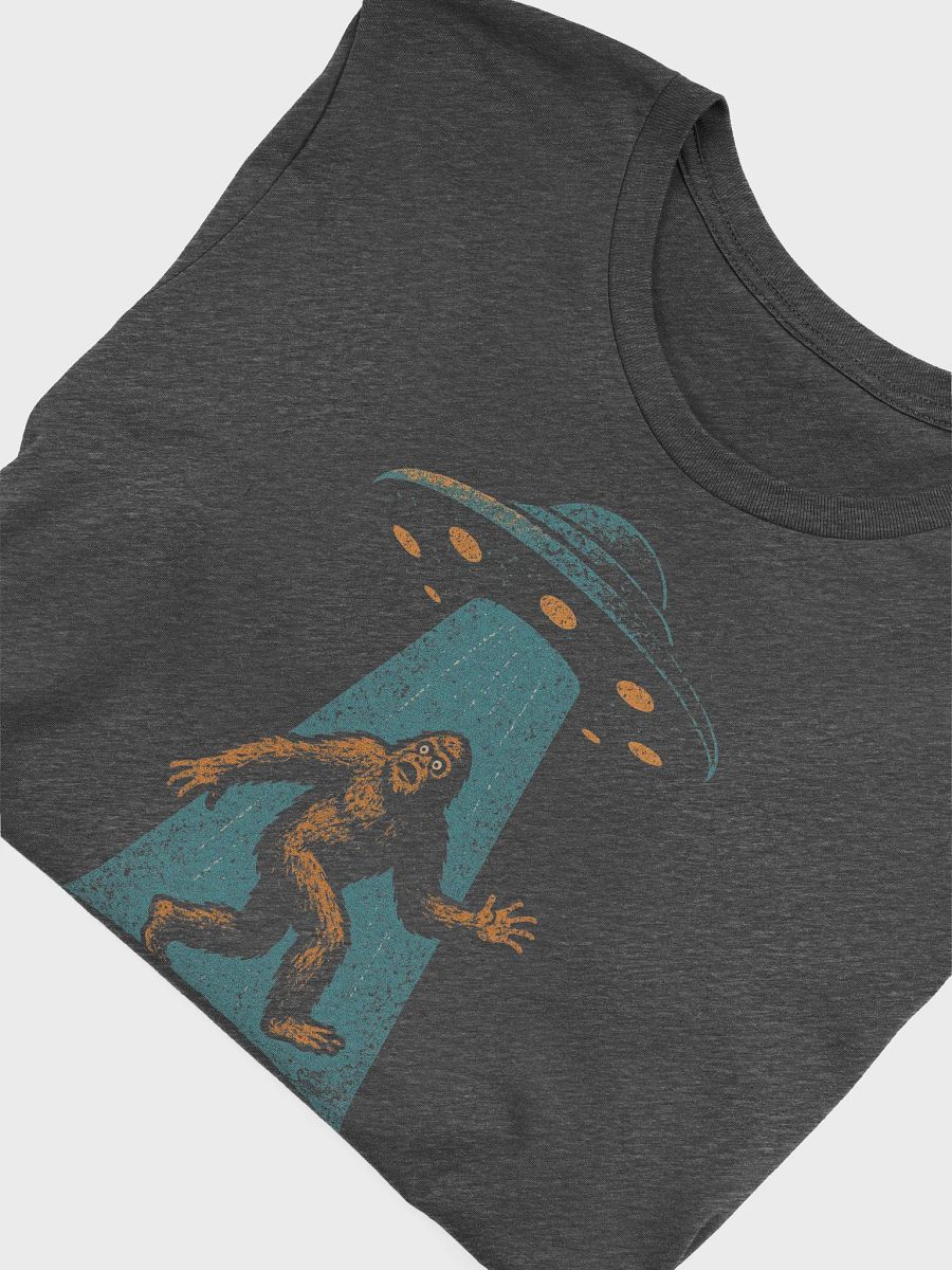 Bigfoot Abduction: Midnight Ufo Beaming up Bigfoot Tee (Version II) product image (3)