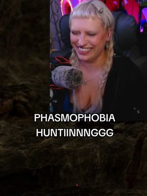 just dramatically screaming at my partners as i die 😭 #phas #phasmo #phasmophobia #phasmophobiagame #horrorgames 
