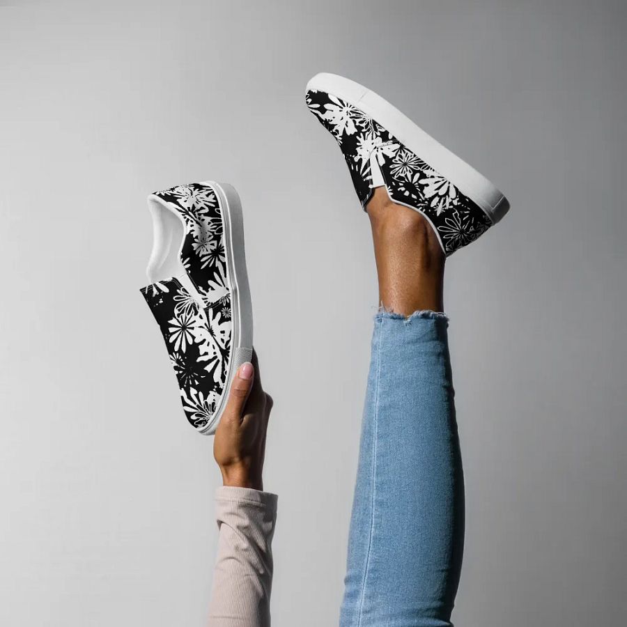 Barely Azaleas, slip on canvas shoes product image (7)