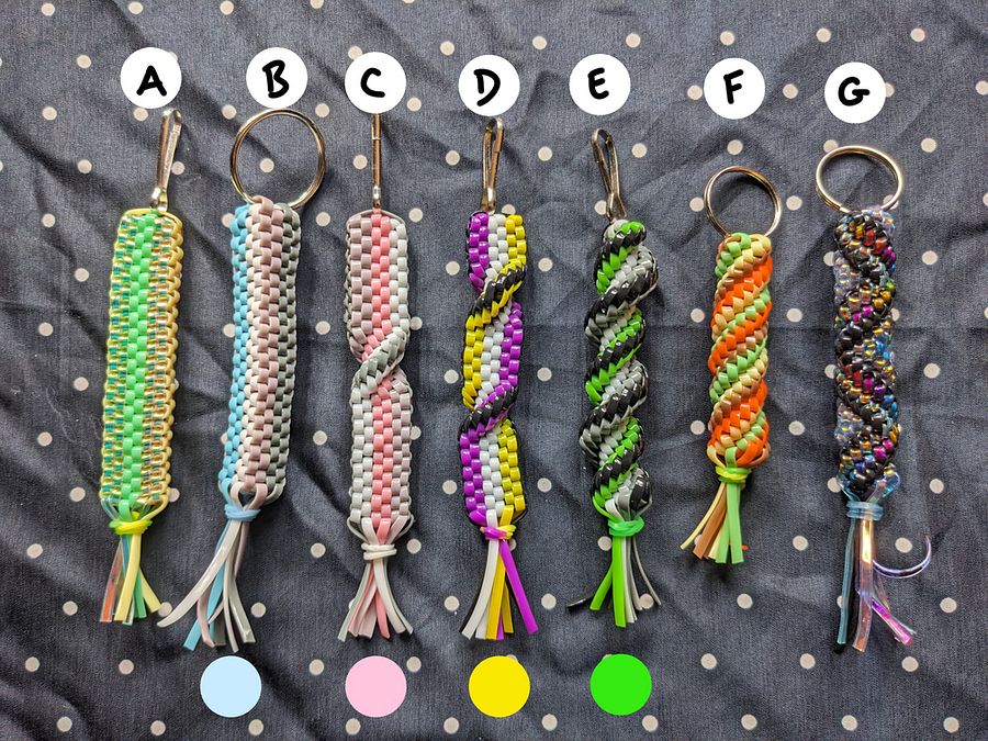 4-String Scoubidou Keychains product image (1)