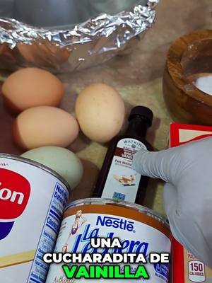 ¡Chocoflan Fácil y Rápido! ¡Mima a Tus Hijos!  Ingredientes:  * 1 caja de harina para pastel Betty Crocker Super Moist ( seguir instrucciones de la caja)  * Pizca de sal  * 1 lata de Dulce de Leche (La Lechera)  * 1 lata de Leche Clavel  * 1 cdta de vainilla  * 5 Huevos  * 4 OZ de queso crema  * 2 cdas de Agua  * 1/2 Taza de Azúcar (Para el caramelo) #recetafacil #postrescaseros #comidamexicana #flan #chocolate #cocinafacil #postres #reposteria #cocinando @Betty Crocker 
