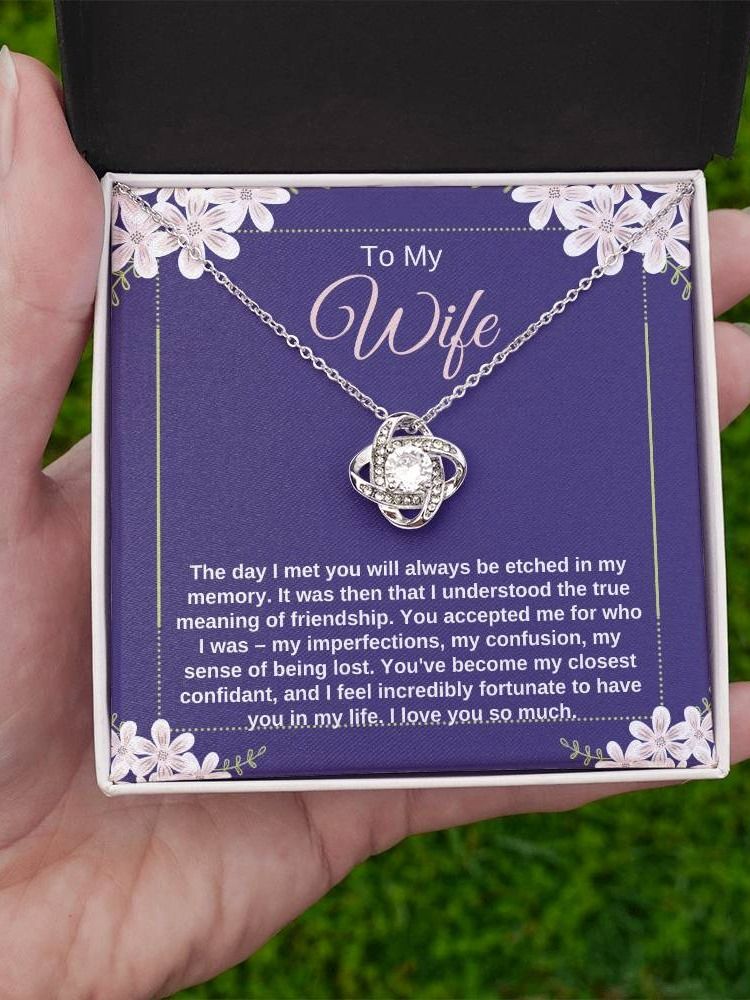Wife Love Knot Necklace - My Closest Confidant product image (2)