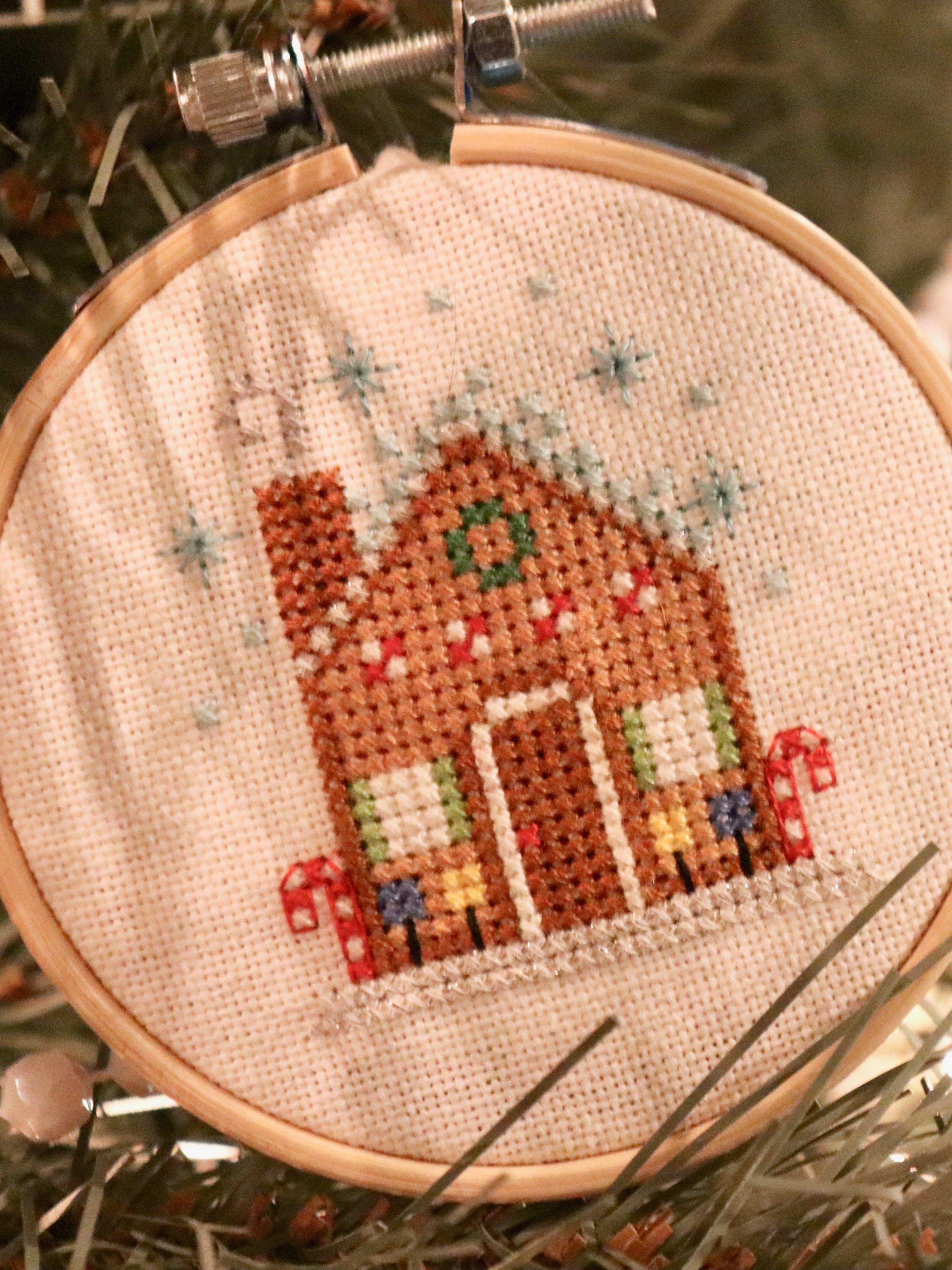 Gingerbread House Ornament PDF product image (1)