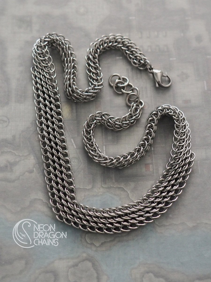 Electric Dragonscale Necklace product image (3)