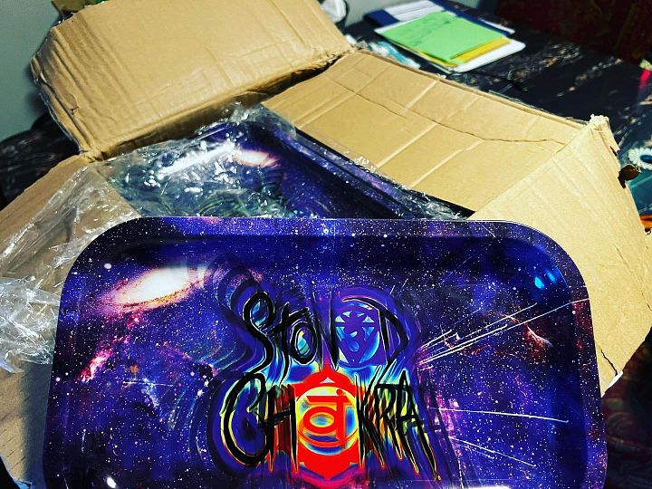 Stoned Chakra Rolling Tray product image (2)