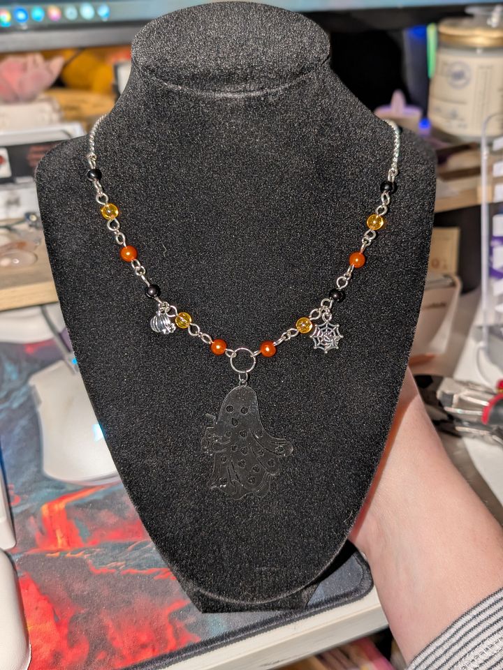 Halloween Themed Choker With Drink Ghostie! product image (1)