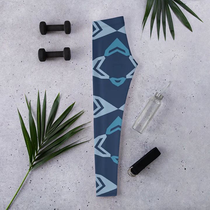 Symmetric Blue Geometric Allure Leggings product image (2)