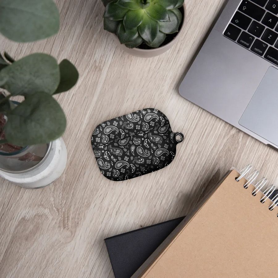 Bandana AirPods Case product image (48)