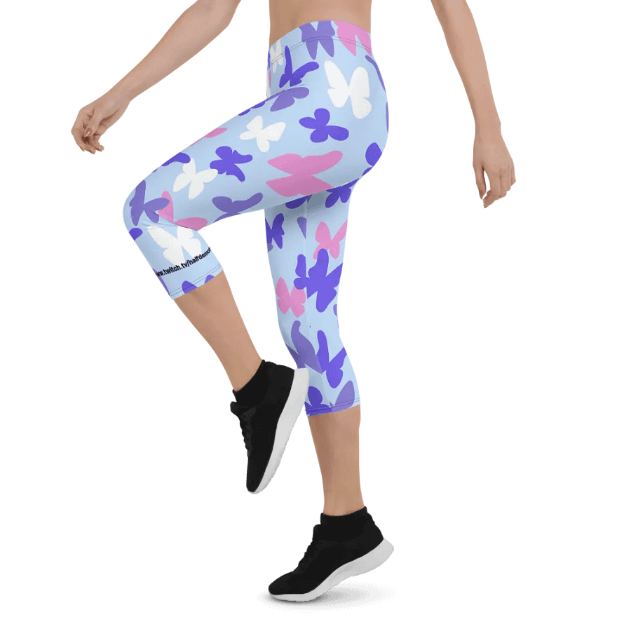 Butterfly All-Over Print Capri Leggings product image (12)
