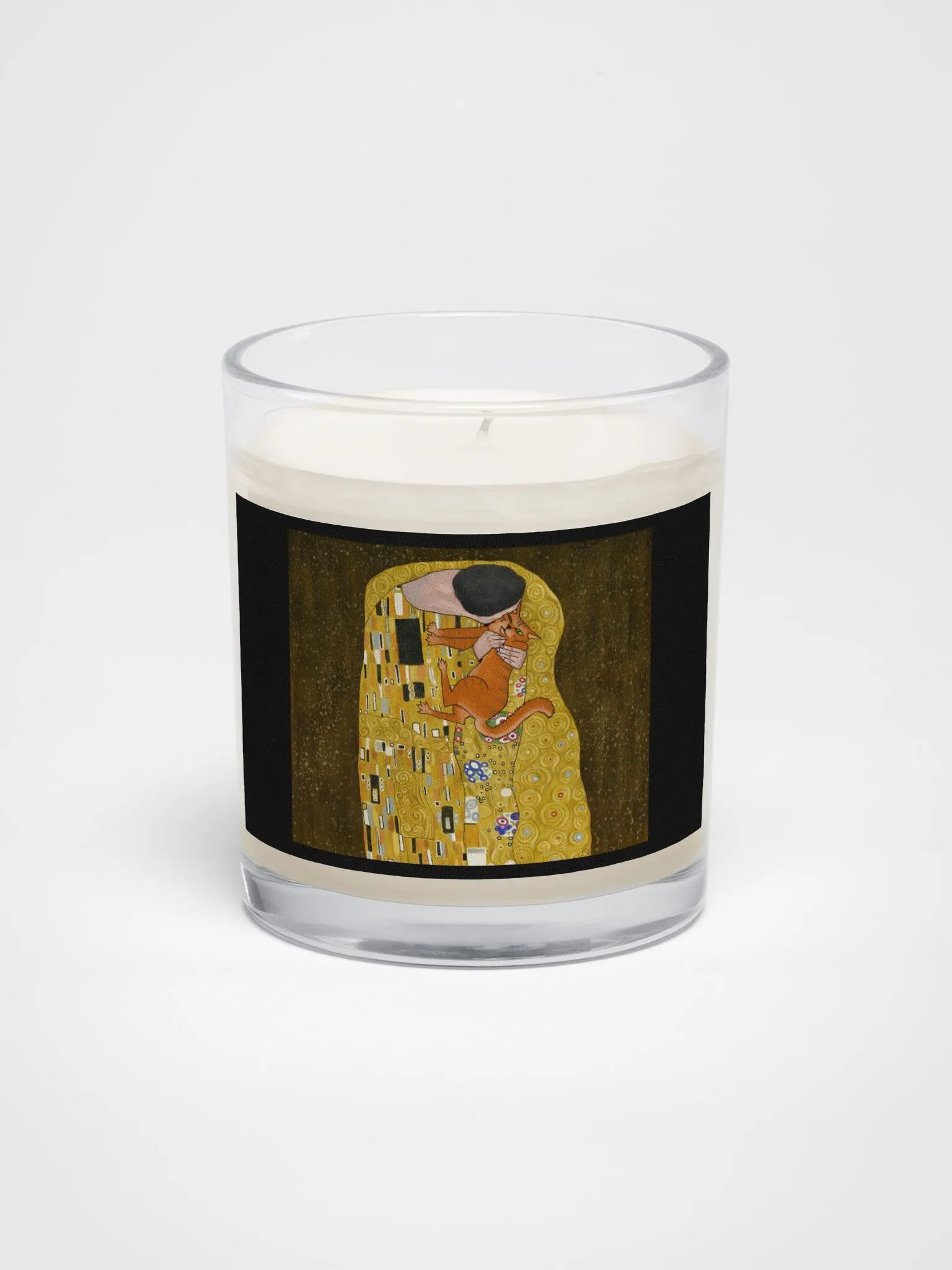 The Reluctant Kiss Candle product image (1)