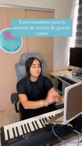 ¿Necesitas canciones para acción de gracias? 
1. Te doy mil gracias 
2. Gratitud - Brandon Lake en español 
3. Gracia sublime...