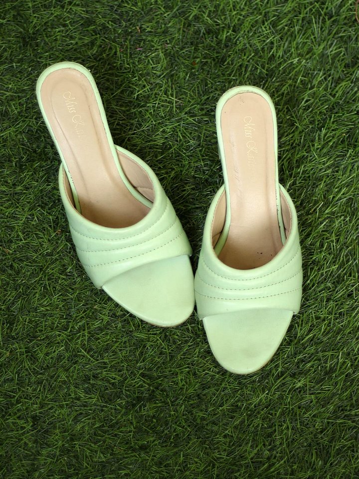 Pista Green Block Heels product image (2)