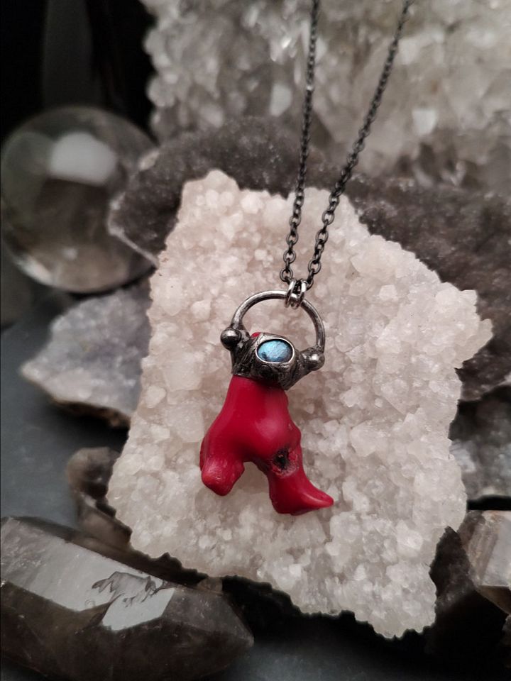 Sorcery Talisman - Red Coral Boot product image (1)