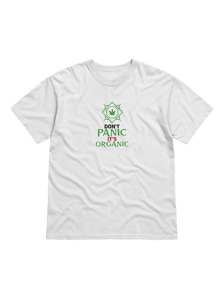 Organic Comfort: Green Leaf Graphic T-Shirt product image (2)
