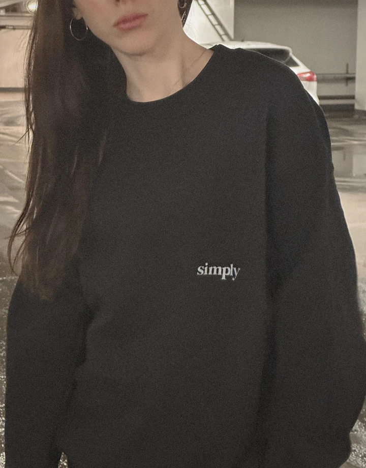 simply black sweatshirt product image (1)