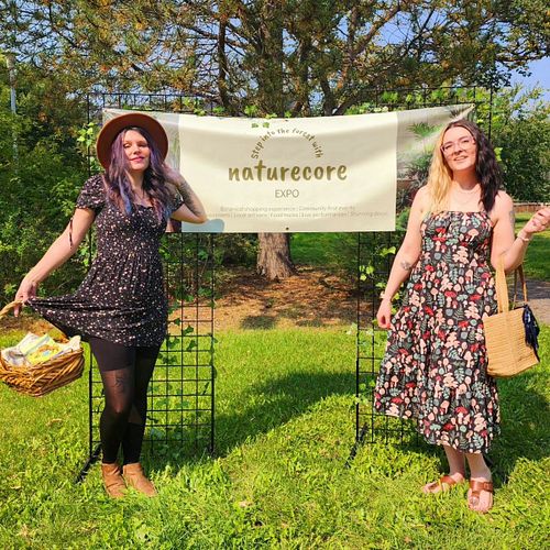 A CottageCore Pop up?! 😱🍄💚 

What a fantastic little Pop Up event this was! Everything Cottagecore was here. Crafts, crystals...