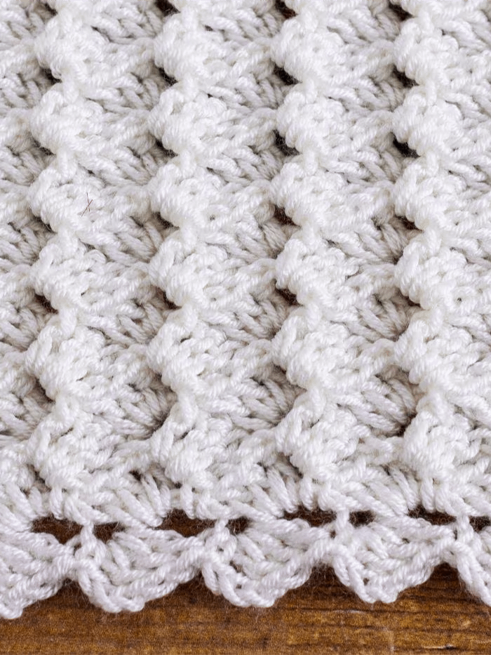 Crochet Pattern: Shell Stitch Baby Blanket (With 3D Bow) product image (4)