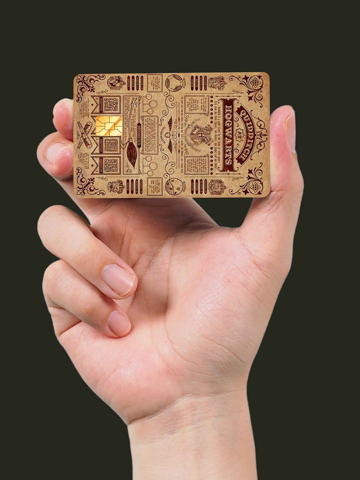 Quidditch at Hogwarts (Holographic) product image (2)