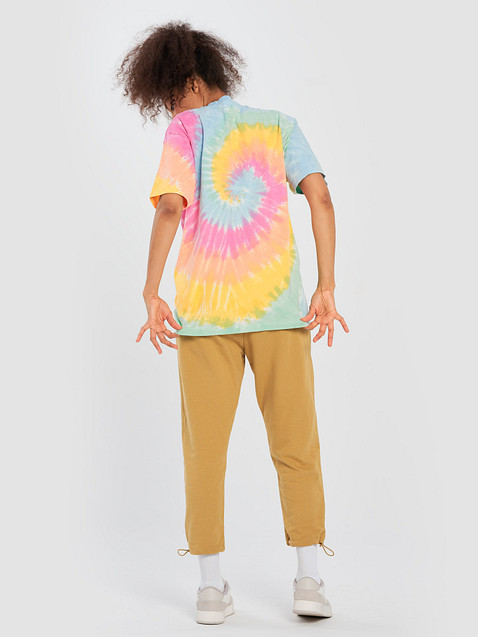 Photo showing Shaka Wear Oversized Tie-Dye T-Shirt