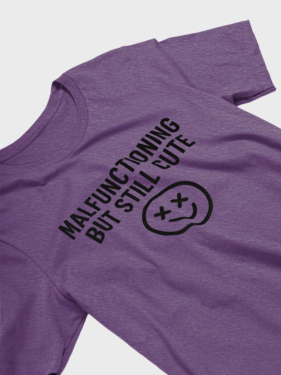 Malfunctioning But Still Cute T-Shirt – Funny Glitchy Aesthetic Tee for Geeks, Gamers & Cuties product image (5)