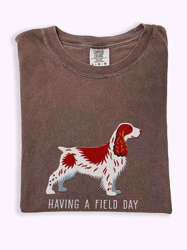 Having a Field Day T-Shirt(Embroidered) of a Field Spaniel(Liver & Tan) product image (1)
