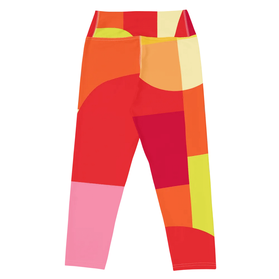 Colorful Large Abstract All-Over Geometric Print Capri Leggings product image (8)