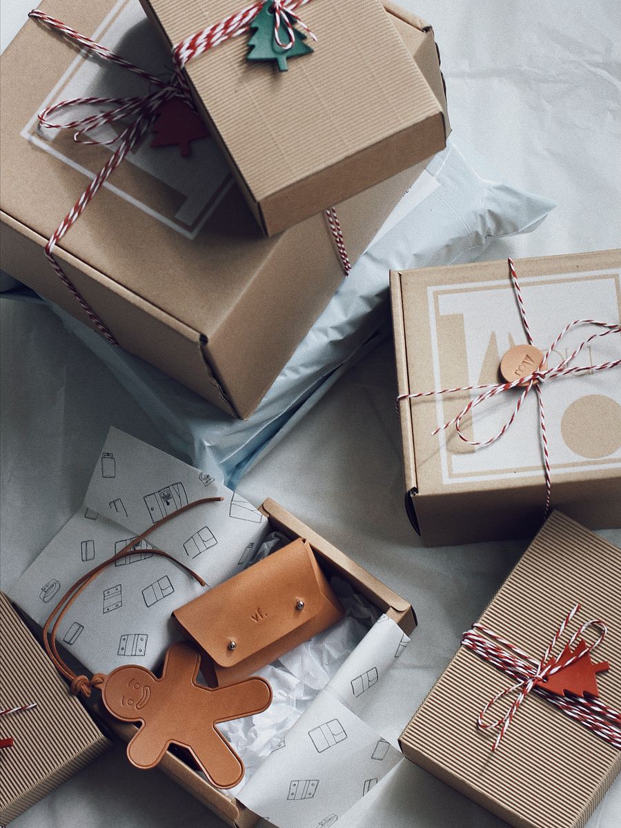Christmas Gift Vegetable Tanned Leather Cardholder Gift Box Gift Wrapping product image (12)