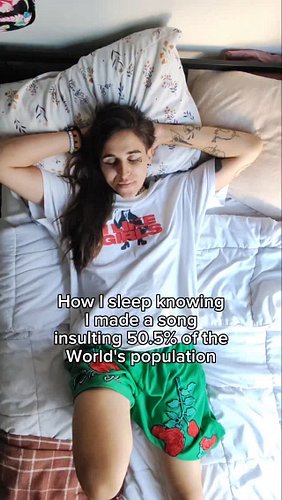 😴