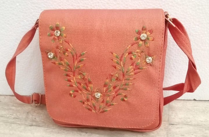 HAND BAG product image (1)