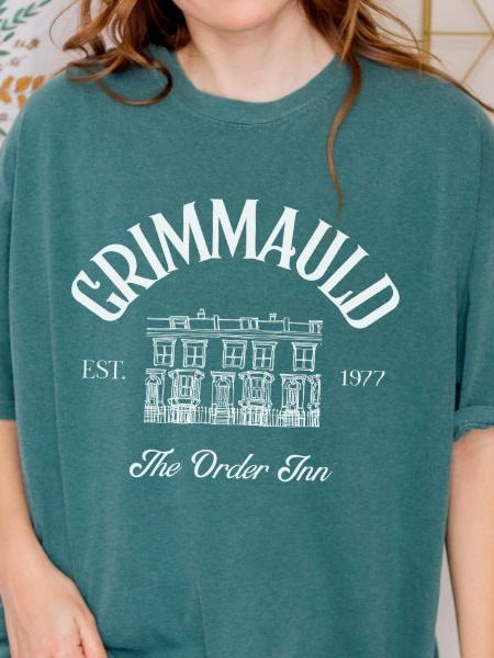 Grimmauld Inn Vintage Minimalist Style Shirt product image (31)