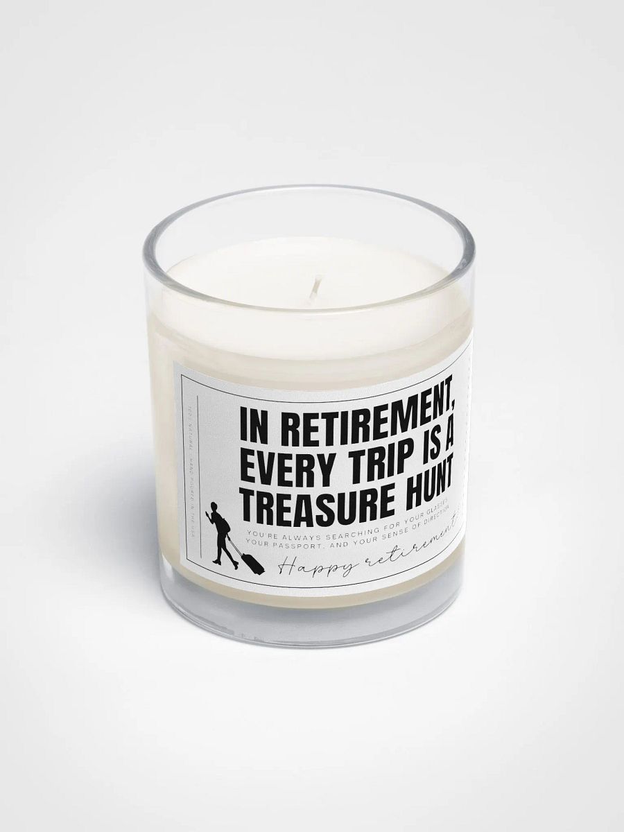 Funny retirement gift for a colleague who loves traveling - Soy wax vegan candle product image (3)