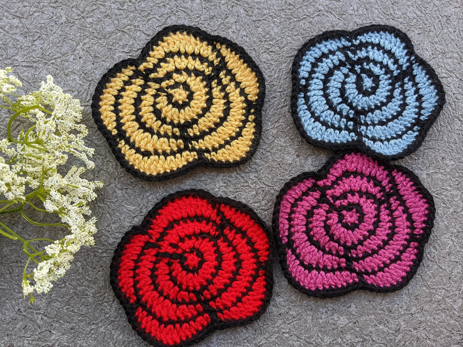 Crochet Two-Color Rose Pattern product image (7)