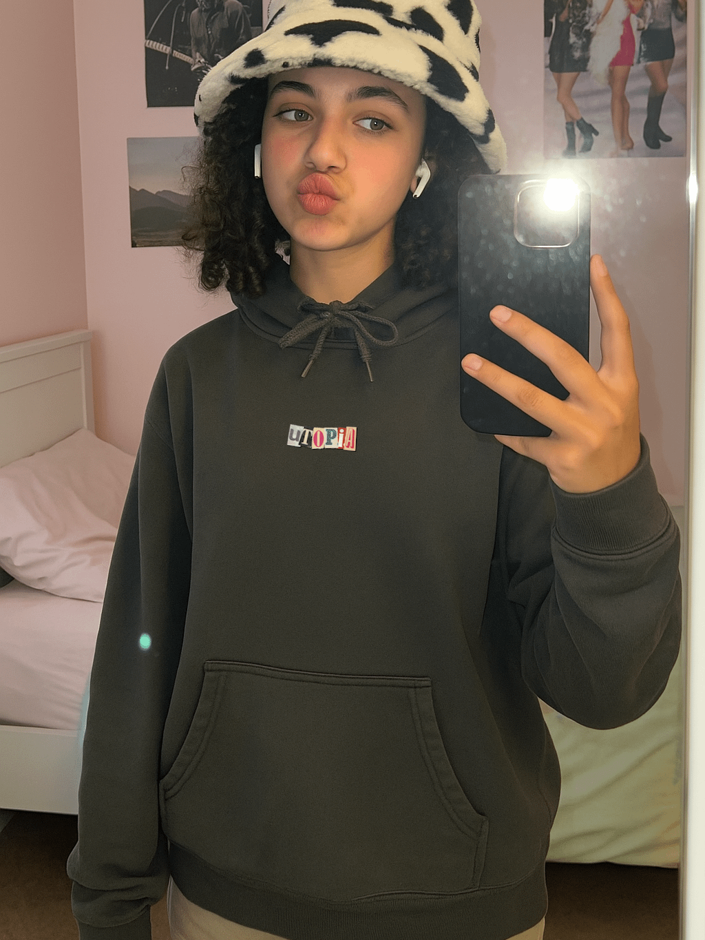 UTOPIA VINTAGE HOODIE product image (3)