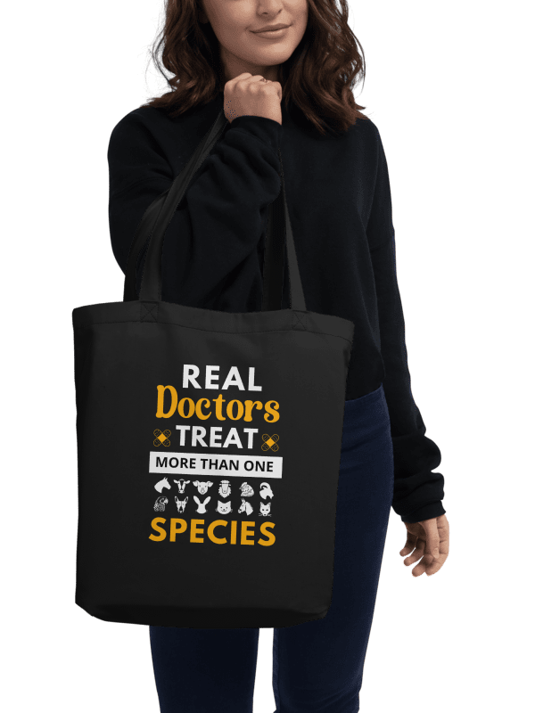 "Real doctor treat more than one species" black bag (medium size) product image (2)