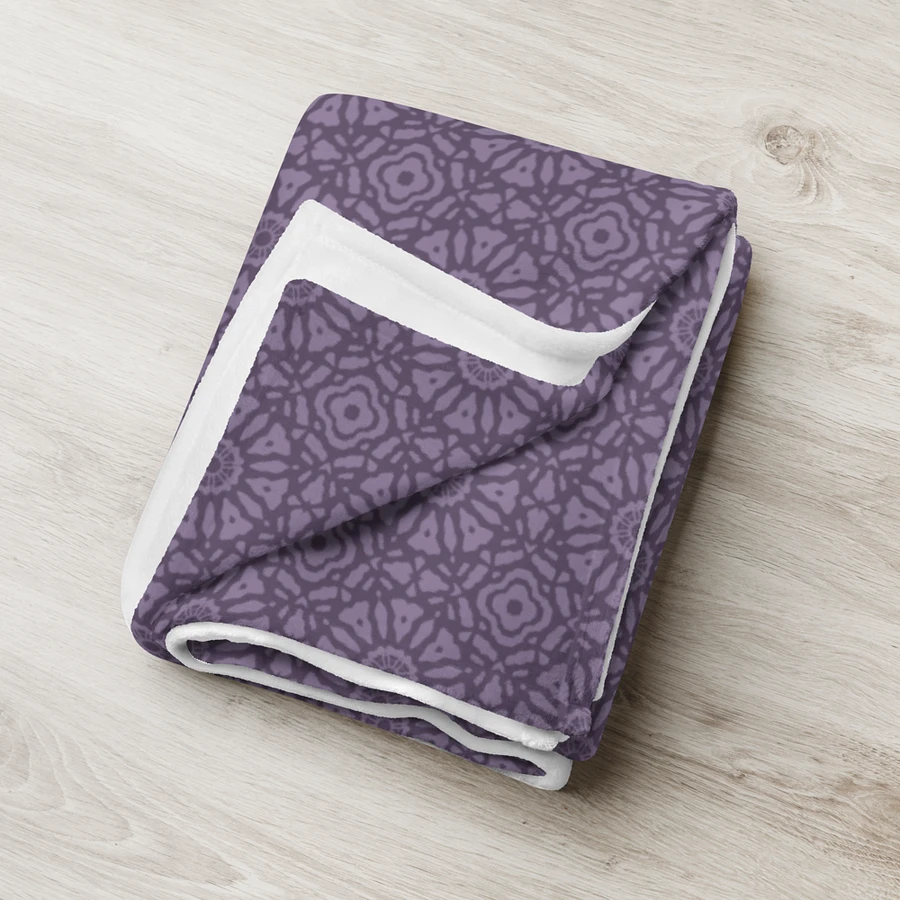 King's Crown Mauve Blanket product image (6)