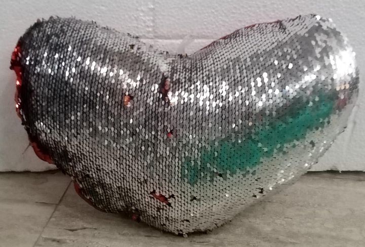 HEART PILLOW product image (1)