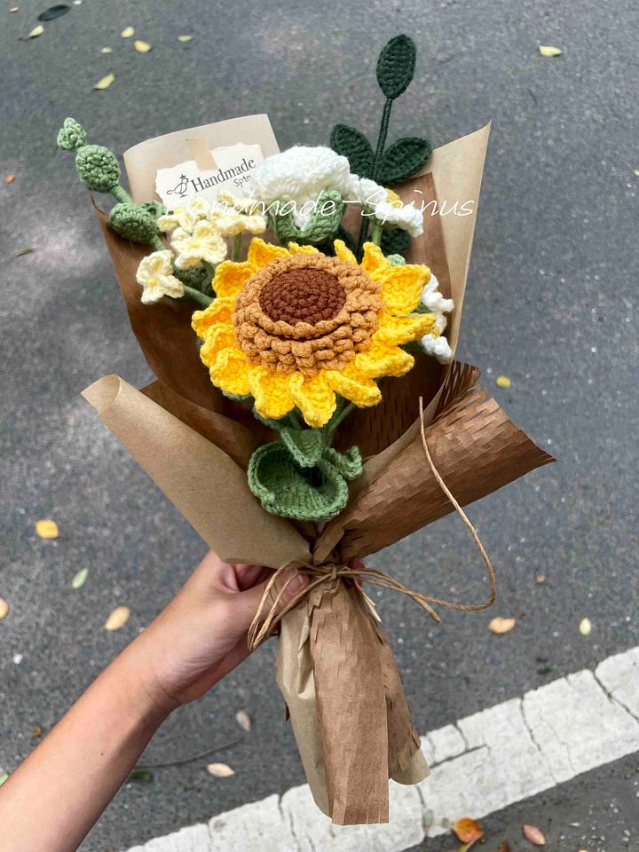 Ray Of Hope Crochet Knit Bouquet product image (2)