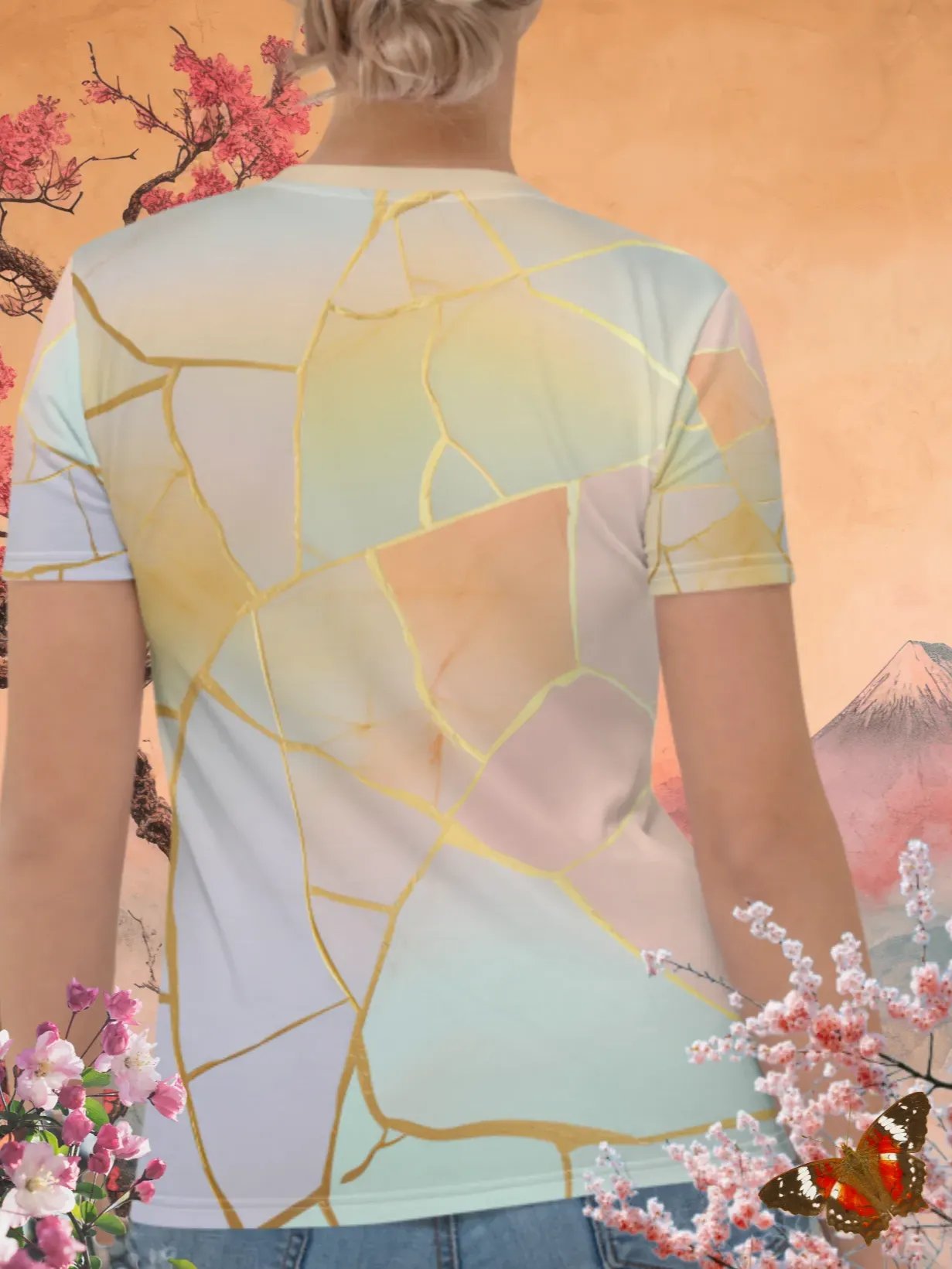 Pastel Gold Kintsugi Print T-Shirt product image (4)