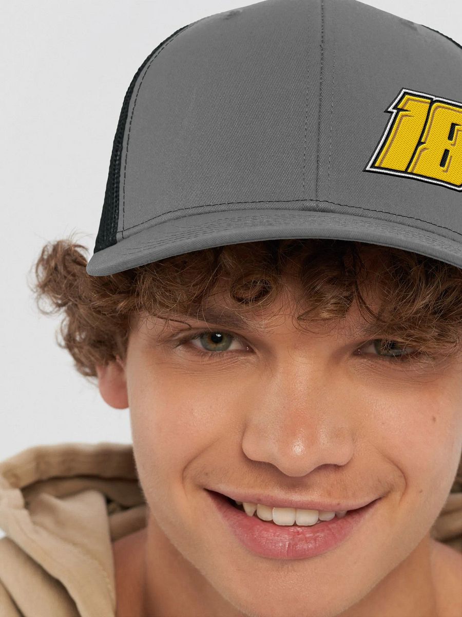 18 Trucker hat product image (8)